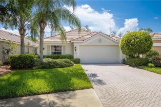 Single Family Residence, 10074 Oakhurst Way