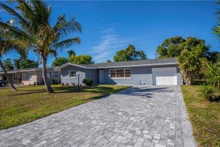 Single Family Residence, 4968 Vincennes Yacht Club, FL 33904 