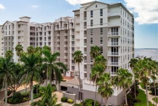 High Rise (8+), 14220 Royal Harbour Ct 70733908