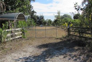 , 8390 Stringfellow Rd