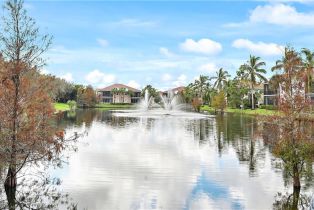 Low Rise (1-3), 7832 Hawthorne Dr # 1901, Naples FL 34113