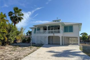 Single Family Residence, 3461 Manatee Manatee Bay Unrecorded Subdivision, FL 33956 