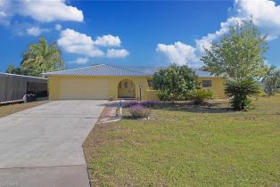 Single Family Residence, 147 Coral Morse Shores, FL 33905 