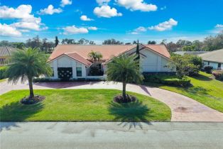 Single Family Residence, 8300 Glenfinnan Fiddlesticks Country Club, FL 33912 
