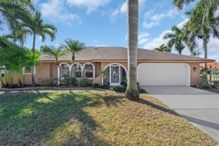 Single Family Residence, 1704 Palaco Grande Palaco Grande, FL 33904 