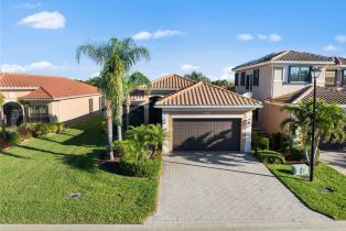Single Family Residence, 11652 Meadowrun Cir