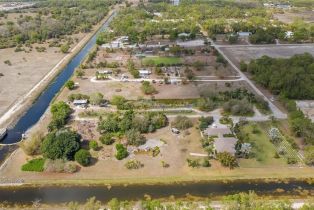 Single Family Residence, 7350 Green Acre Briarcliff, FL 33912 