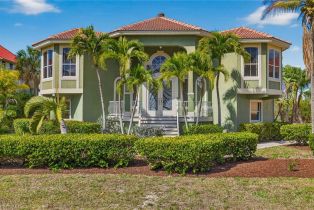 Single Family Residence, 779 Pyrula Beachview Country Club Estates, FL 33957 
