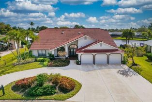 Single Family Residence, 6896 Erin Marie Town And River, FL 33919 