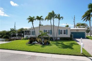 Manufactured Home, 17520 AZALEA Bayside Estates, FL 33931 