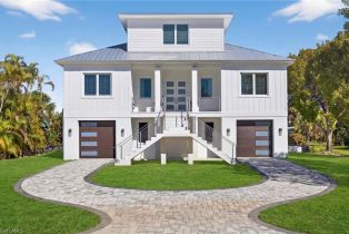 Single Family Residence, 1272 Par View Beachview Country Club Estates, FL 33957 