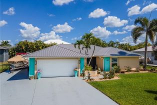 Single Family Residence, 17571 Taylor Island Park Woodlands, FL 33908 