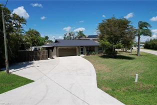 Single Family Residence, 13438 Caribbean Fort Myers Shores, FL 33905 