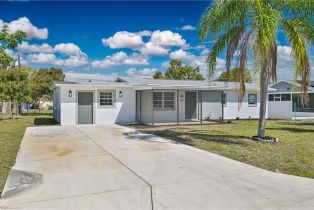 Single Family Residence, 13344 3rd Fort Myers Shores, FL 33905 