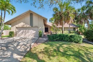 Single Family Residence, 12330 McGregor Woods Mcgregor Woods, FL 33908 