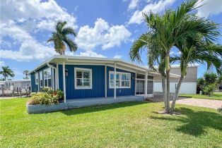 Manufactured Home, 11291 Bougainvillea Bayside Estates, FL 33931 