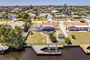 Single Family Residence, 1437 Vendome Yacht Club, FL 33904 