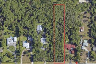 Land, Lancewood Way
