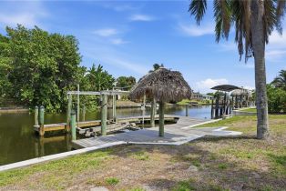 Single Family Residence, 5117 Rutland Caloosahatchee, FL 33904 