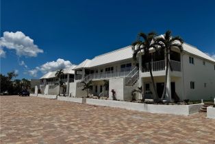 Low Rise (1-3), 805 E Gulf Dr B433957