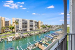 , 4351 Bay Beach Ln 332