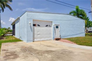 , 3864 Royal Palm Dr