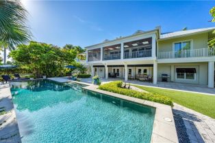 2 Story,Single Family Residence, 491 17th Ave S, Naples FL 34102