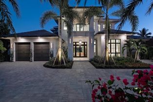 Single Family Residence, 626 S Golf Olde Naples, FL 34102 