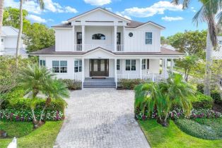 Single Family Residence, 160 3rd Olde Naples, FL 34102 