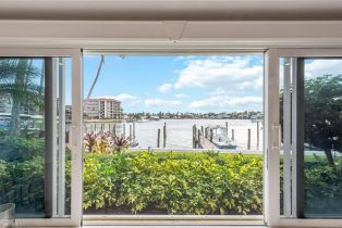 , 2850 Gulf Shore Blvd N # 102, Naples FL 34103