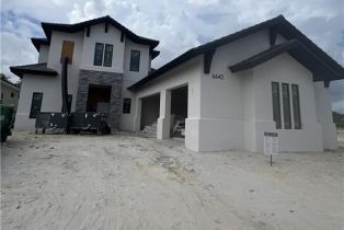 Single Family Residence, 6642 Palisades Palisades, FL 34109