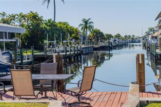 Single Family Residence, 1106 Sw 52nd St, Cape Coral FL 33914