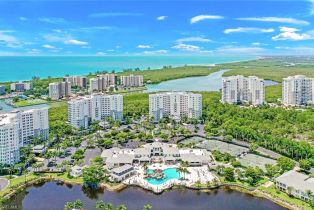 High Rise (8+), 295 Grande Way # 05, Naples FL 3411034110