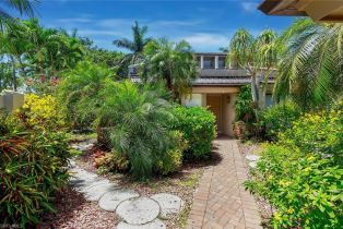 Villa Attached, 202 Bears Paw Trl # 97, Naples FL 34105