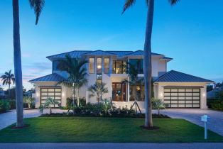, 575 17th Ave S, Naples FL 34102
