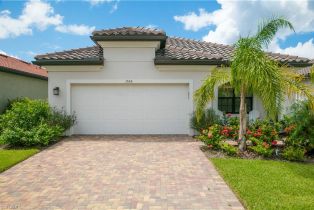 Single Family Residence, 1555 Marton Ct, Naples FL 34113