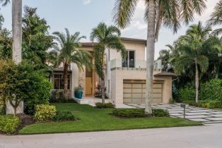 Single Family Residence, 355 7th Olde Naples, FL 34102 