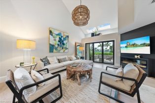 Villa Attached, 569 Park Shore Dr # G5, Naples FL 34103