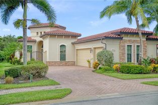 Single Family Residence, 9313 Vercelli Vercelli, FL 34113