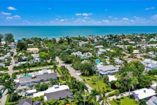 Single Family Residence, 223 11th Ave S, Naples FL 34102
