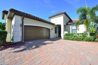 Single Family Residence, 28096 Edenderry Ct, Bonita Springs FL 34135