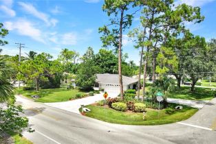 , 521 Piper Blvd, Naples FL 34110