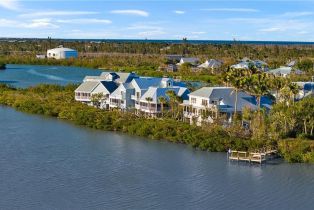 Single Family Residence, 5423 Shearwater Herons Landings Ii, FL 33957