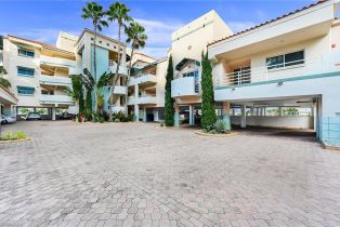 , 4560 Gulf Shore Blvd N # 213, Naples FL 34103