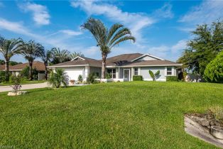 Single Family Residence, 27329 Rue De Paix, Bonita Springs FL 34135
