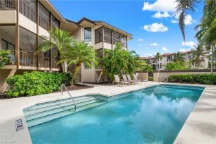 Low Rise (1-3), 651 10th Ave S # 651, Naples FL 3410234102