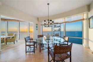 , 4601 Gulf Shore Blvd N # 3, Naples FL 34103