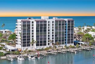 High Rise (8+), 2400 Gulf Shore Blvd N # 4, Naples FL 3410334103