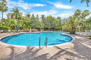 Low Rise (1-3), 2826 Tiburon Rd # 101, Naples FL 34109