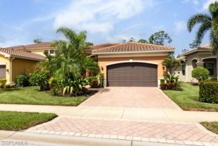 Single Family Residence, 3471 Pacific Dr, Naples FL 34119